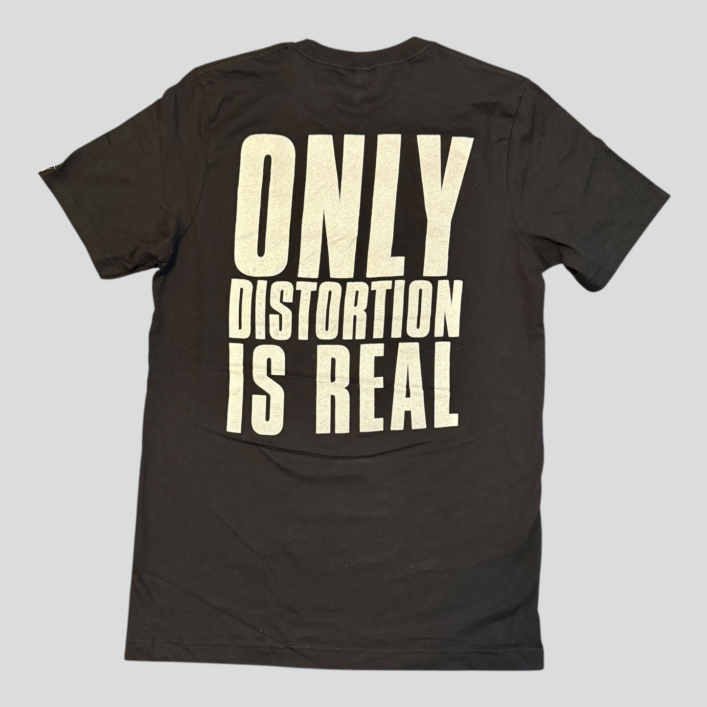 At the Heart of the World Band Only Distortion Is Real T-Shirt Size M