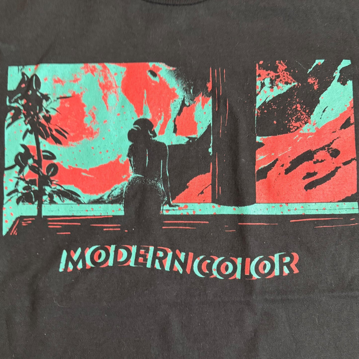 Modern Color Band Scenic View T-Shirt Shirt Size L