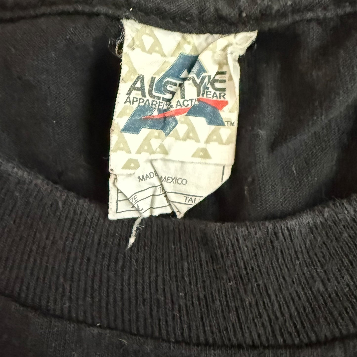 Amigo The Devil Band T-Shirt Size XL Danny Kiranos