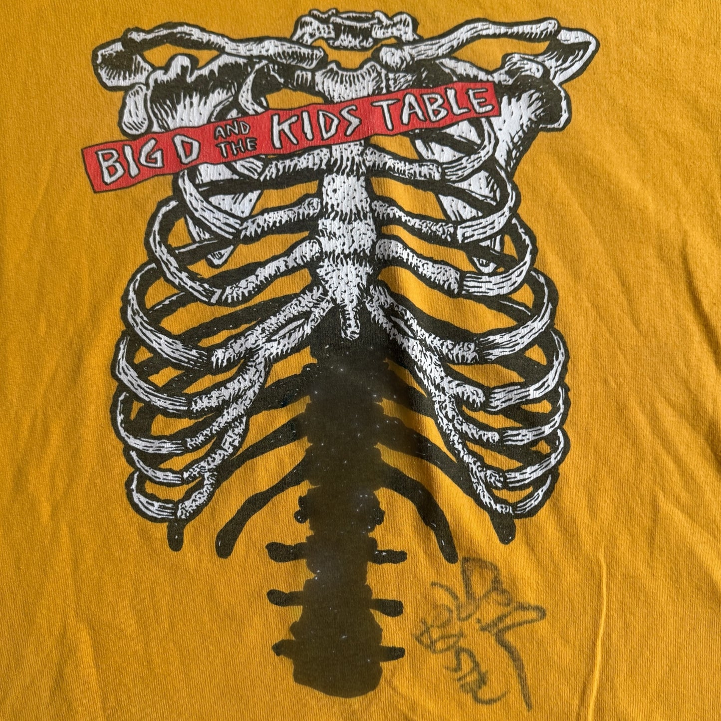 Big D And The Kids Table Band Ribcage Yellow Vintage T-Shirt Size M SIGNED