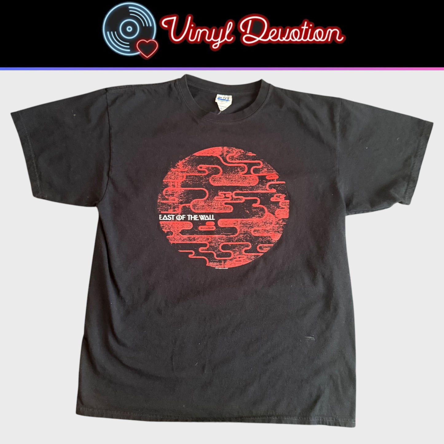 East Of The Wall Band Planet T-Shirt Size L