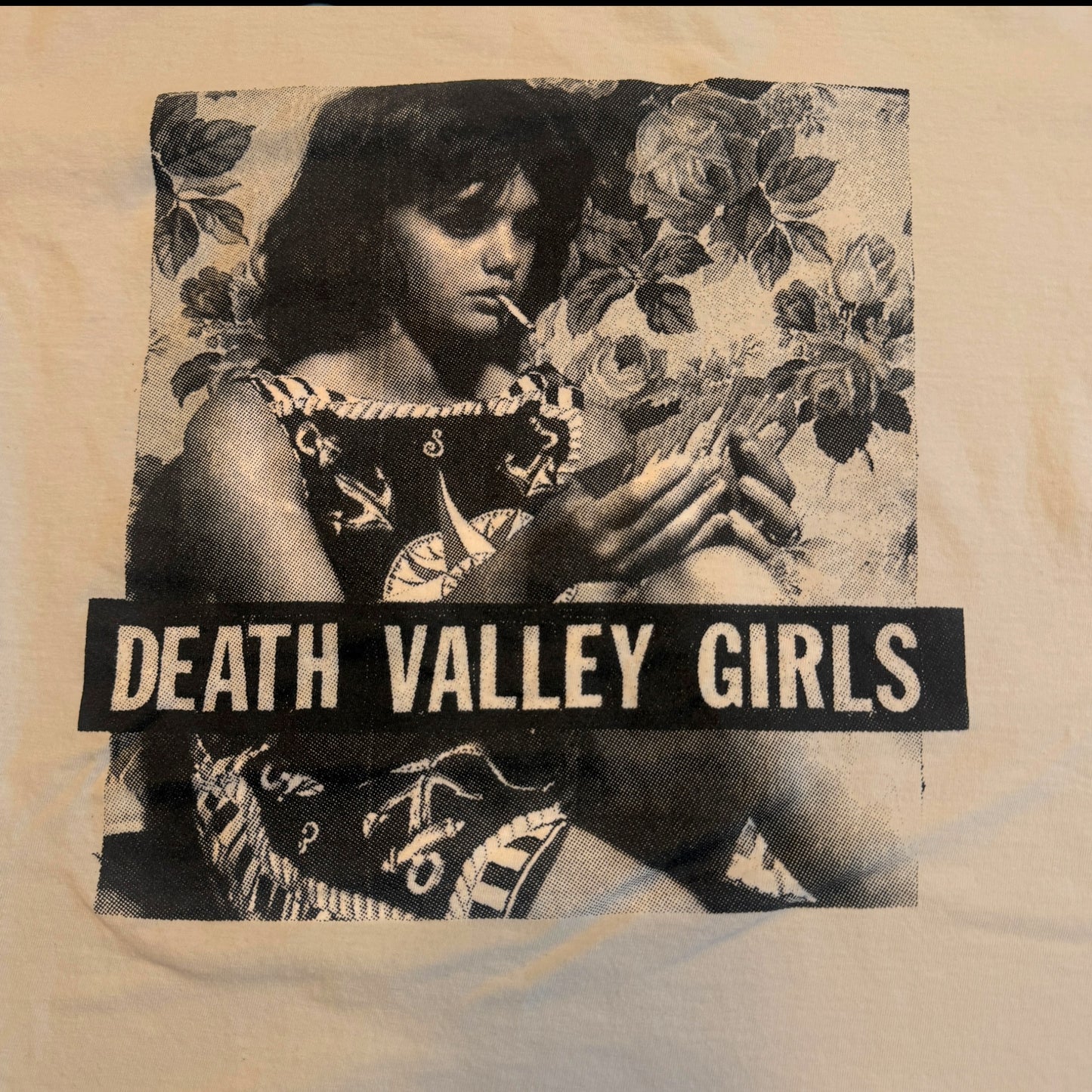 Death Valley Girls Band Cigarette Girl White T-Shirt Size S