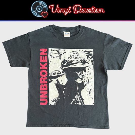 Unbroken Band Life. Love. Regret Smiths RIP T-Shirt Youth Large / Small