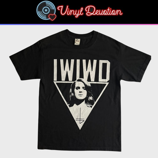 The Banner Hardcore Band Lana Del Rey - Frailty - IWIWD T-Shirt Size M
