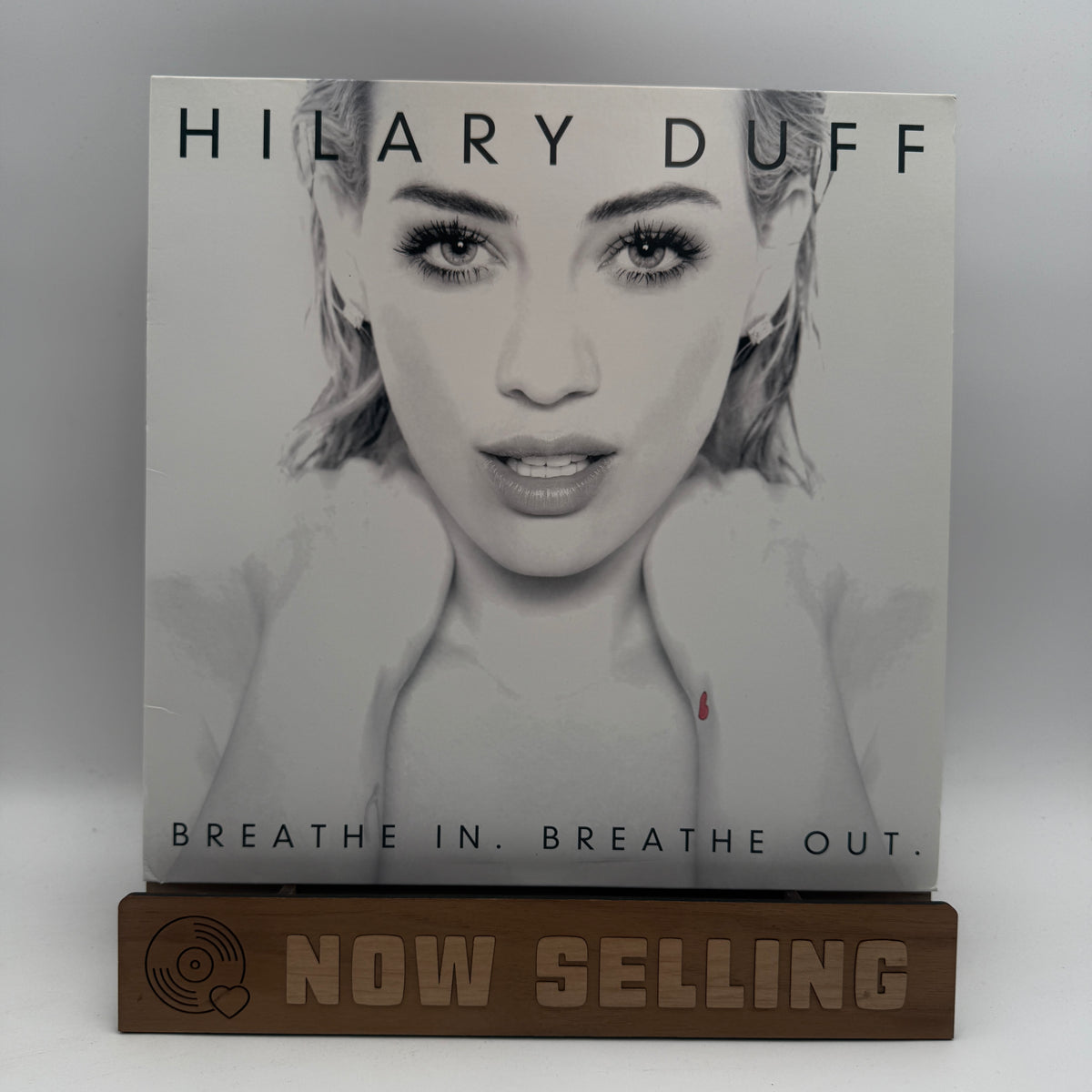 Hilary Duff - Breathe In. Breathe Out. Vinyl LP Apple Red Opaque UO Exclusive